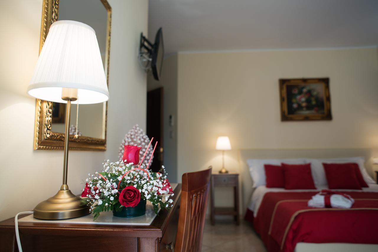 B&B Mareagro Santa Teresa Di Riva Exterior photo